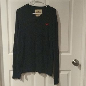Hollister sweater